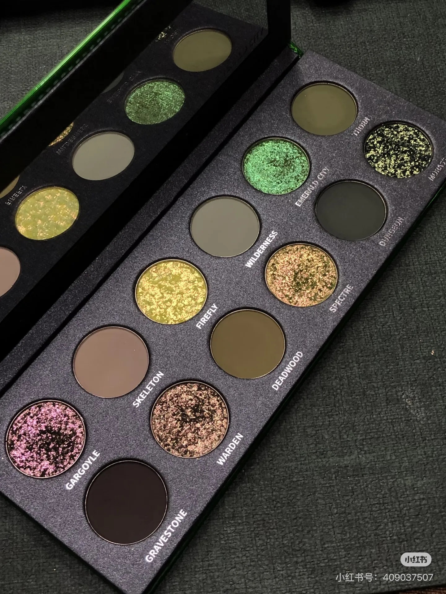 Eye Shadow Disk Chameleon Gothic Eyeshadow Matte Shimmer Soft Smoky Clown High Colors Lasting Eye Makeup — image 5