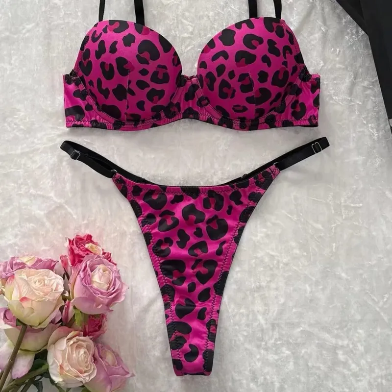 Women's Sexy Leopard Print Lingerie Set Comfortable Close-Fitting Push-Up Bra with Steel Ring Gathering