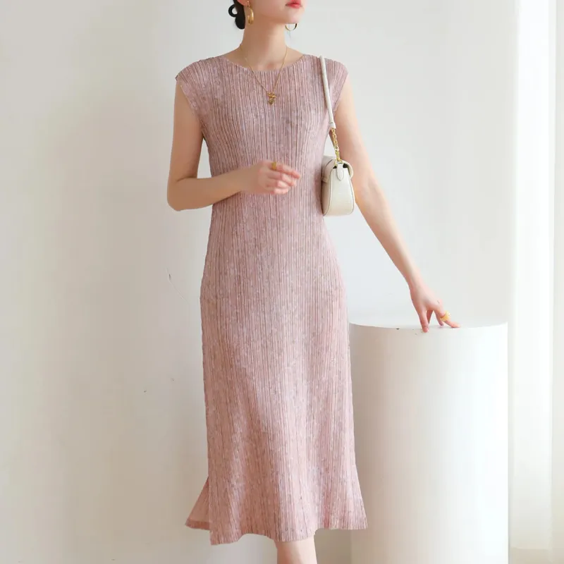 Miyake Pleated Solid Color Sleeveless Dress 2025 Summer New Draped Floral Print Temperament Commuter Casual Fashion Dresses — image 2