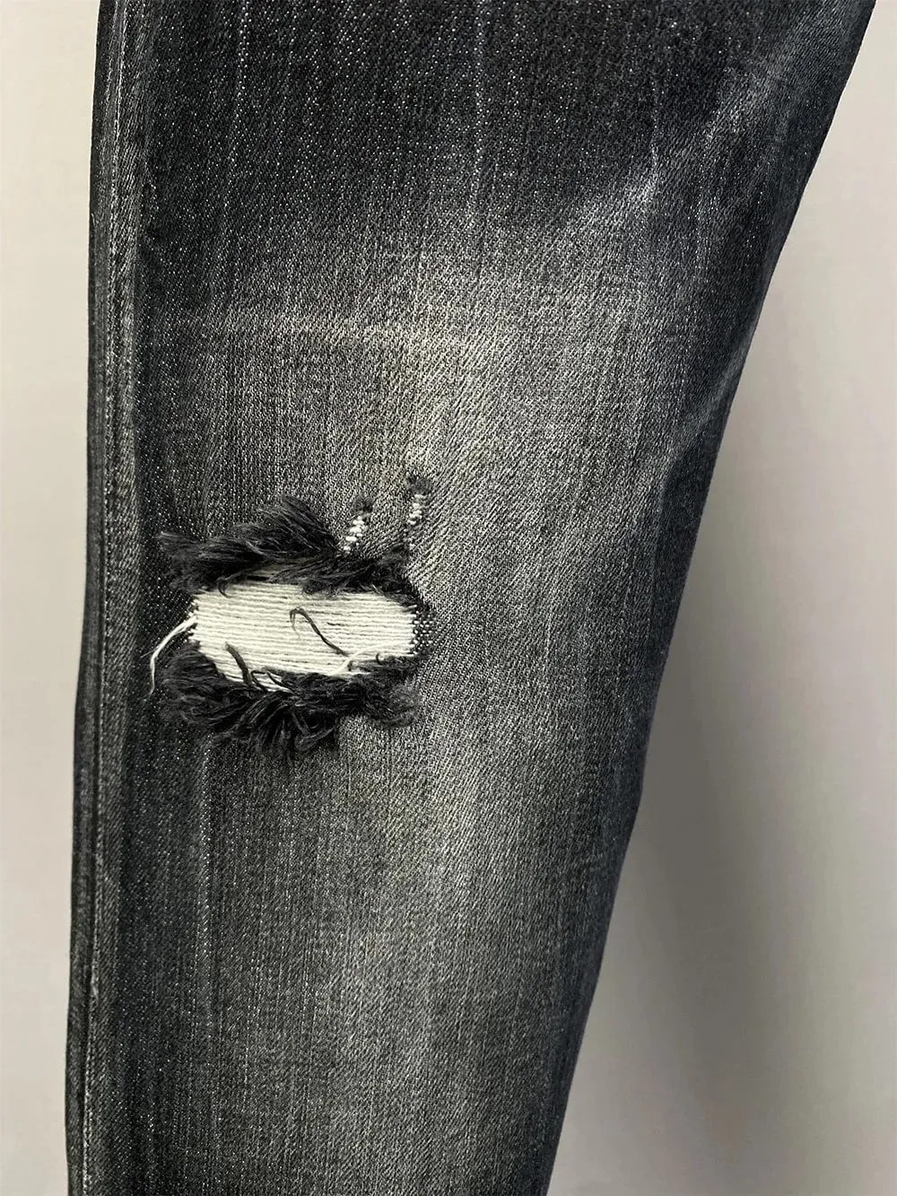 new Europe design style Men Jeans SLIM button Coolguy Long Pants Straight Pockets Hole black top quality D2 jeans pant 981 — image 5