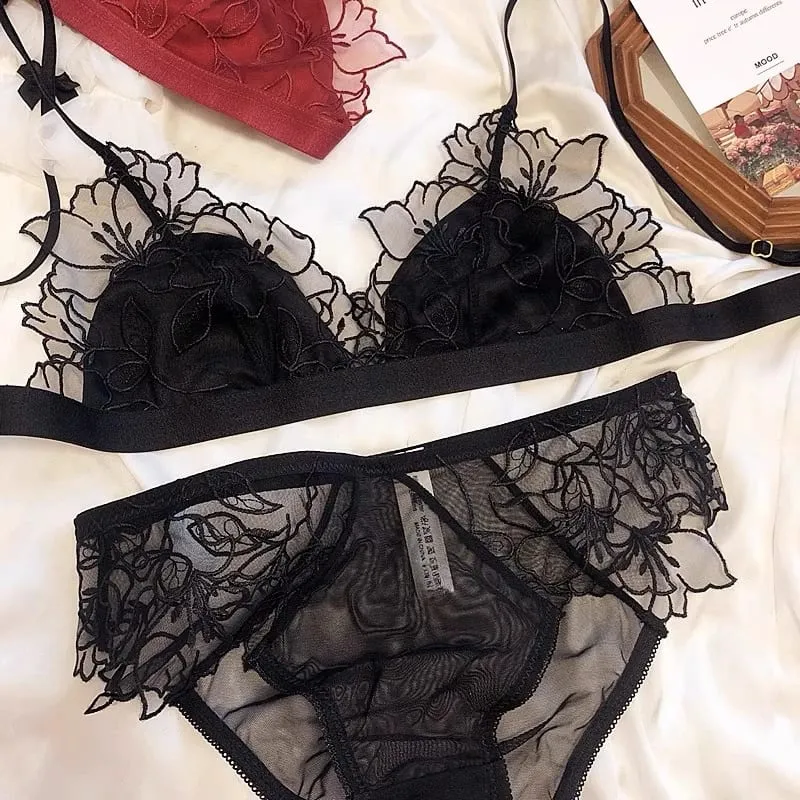 Francouzská krajka Bralette bezdrátová podprsenka s trojúhelníkovým košíčkem pro ženy Elegantní sada spodního prádla Tenká ramínka Malá náprsenka MOYISU — image 8