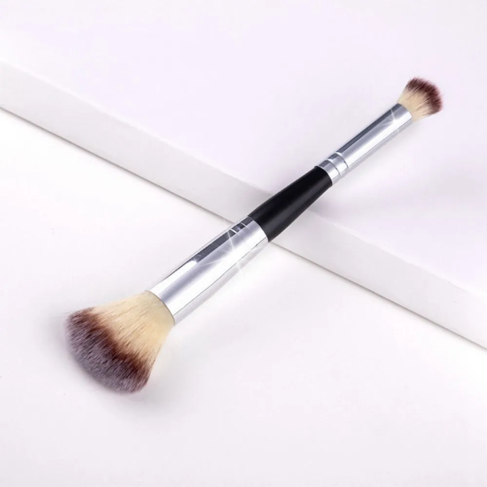 Rounded Taperd Dual-ended Foundation Brush Short Hair Flawless Makeup Brushes Oblique Concealer Brush for Liquid Cream Powder — image 4