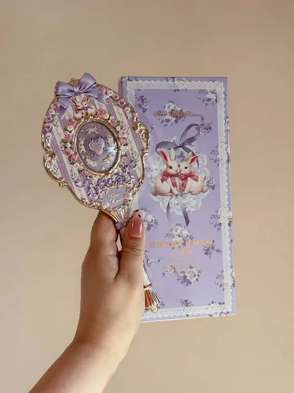 Flower Knows Handheld Makeup Mirror Air Cushion Comb All Series Relief Pattern Limited Color Makeup Tool Kit — image 4