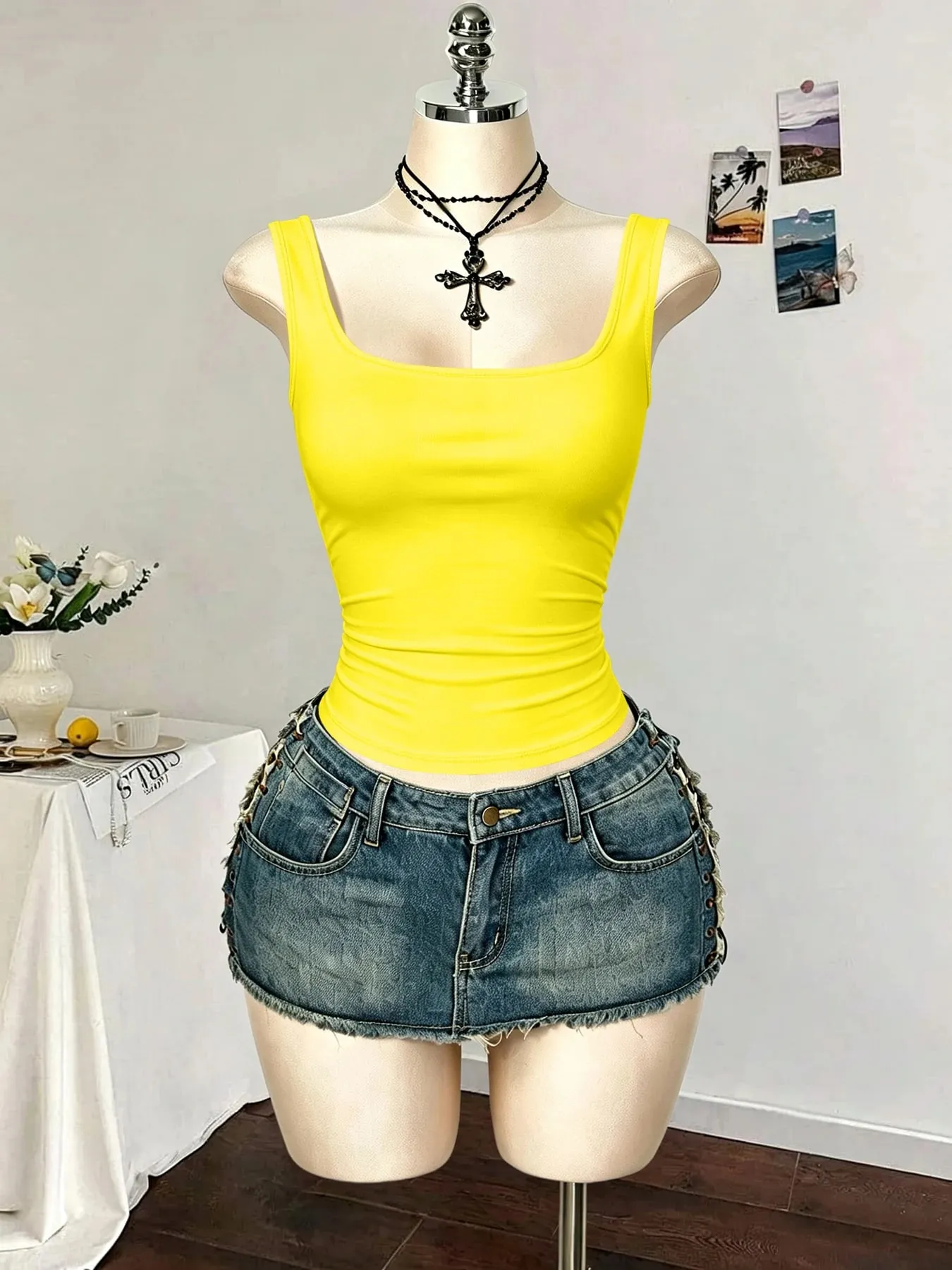 Women Square Neck Wide Strap Ribbed Tank Top Sleeveless Fitted Slim Casual Cami Top — image 7