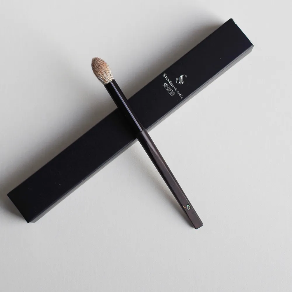 Shoushoulang Hand Crafted Makeup Brush Tapered Eye Shadow Blending Brush S1 Goat Squirrel Hair Ebony Wood Handle Makeup Brushes — image 2