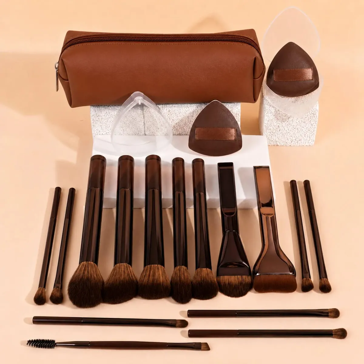 Makeup Brush Set - 18pcs High-Value Multi-Functional - Including 15 Makeup Brushes + 2 Powder Puffs + Makeup Bag - Travel-Friend — image 3