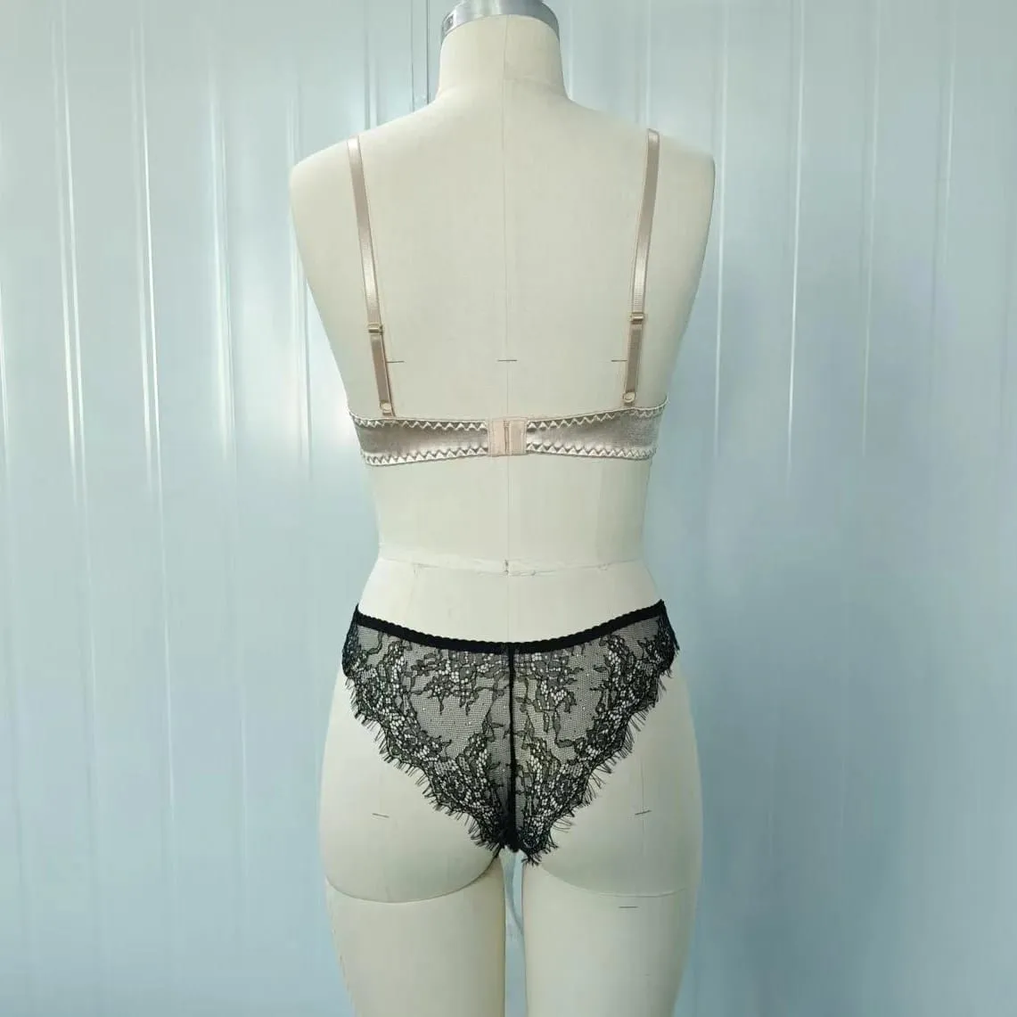 Satin Fabric Eyelash Lace Patchwork Ultra Thin Unlined Bra Sets Underwear with Underwire Sexy Lingerie Women Brassiere — image 7