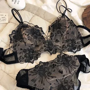 Geborduurde kanten bralette-set Draadloze bh met driehoekige cup voor grote borsten Ultradunne en ademende lingerie