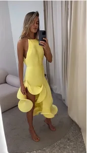 Vestido elegante con volantes irregulares y cuello Halter para mujer, vestido elegante sin mangas con hombros descubiertos y cordones a media pierna ajustado, vestidos de fiesta de noche para mujer 2026