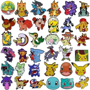 Pins de solapa de Pokemon Pikachu de dibuixos animats bonics per a motxilles Pins esmaltats Fermall per a roba Joieria de moda Regals de vacances